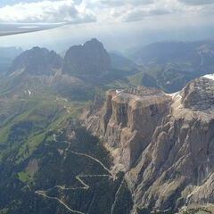 Flugwegposition um 14:20:02: Aufgenommen in der Nähe von 38032 Canazei, Autonome Provinz Trient, Italien in 3343 Meter
